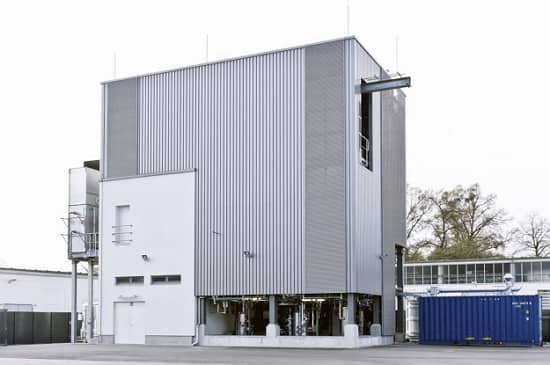 Továreň, v ktorej sa vyrába ekologická nafta e-diesel Blue Crude pre Audi.