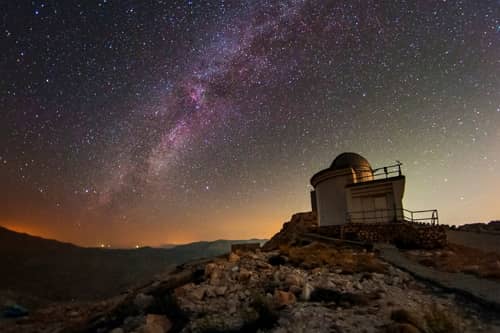 observatorium s nocnou oblohou