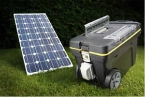 Viacero solárnych zariadení, ako napríklad solárny generátor, dokáže splniť funkciu tradičnejších zariadení lepšie a úspornejšie.
